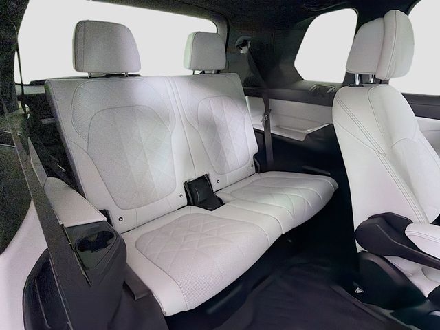 2023 BMW X7 xDrive40i Sports Activity Vehicle - 23025877 - 27