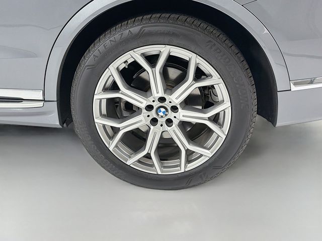 2023 BMW X7 xDrive40i Sports Activity Vehicle - 23025877 - 32