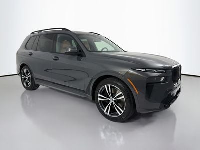 2023 BMW X7