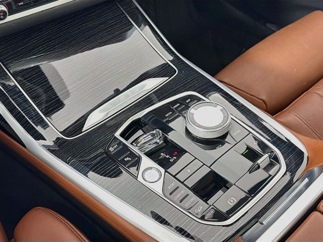 2023 BMW X7 xDrive40i Sports Activity Vehicle - 23035317 - 16