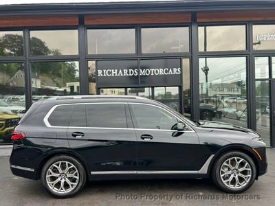 2023 BMW X7