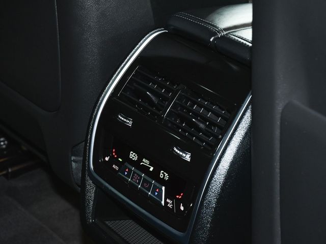 2023 BMW XM Base - 22968760 - 61