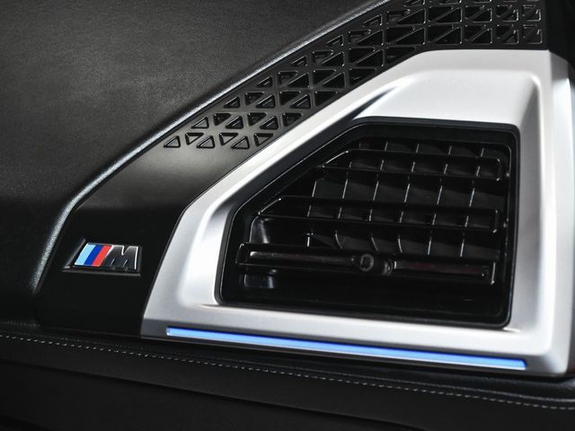 2023 BMW XM Base - 22968760 - 71
