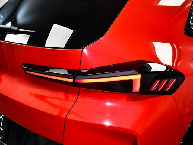 2023 BMW XM Base - 22968760 - 95