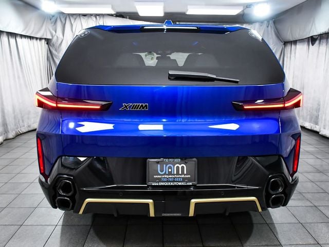 2023 BMW XM -'s photo