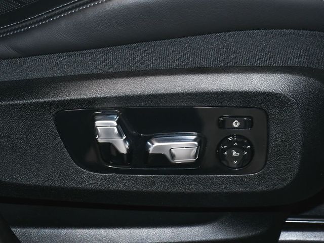 2023 BMW XM Base - 23063414 - 64
