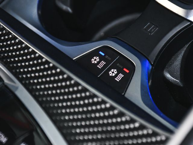 2023 BMW XM Base - 23093741 - 65
