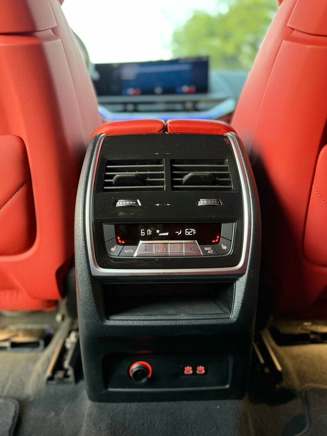 2023 BMW XM Sports Activity Vehicle - 22956725 - 19