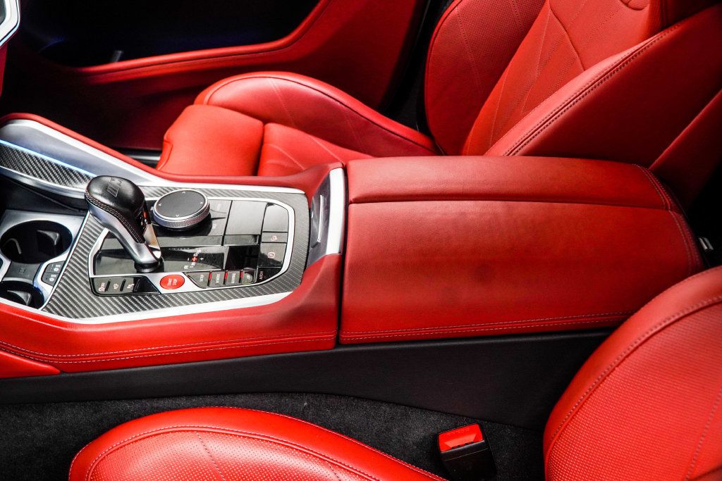 BMW XM photo 24