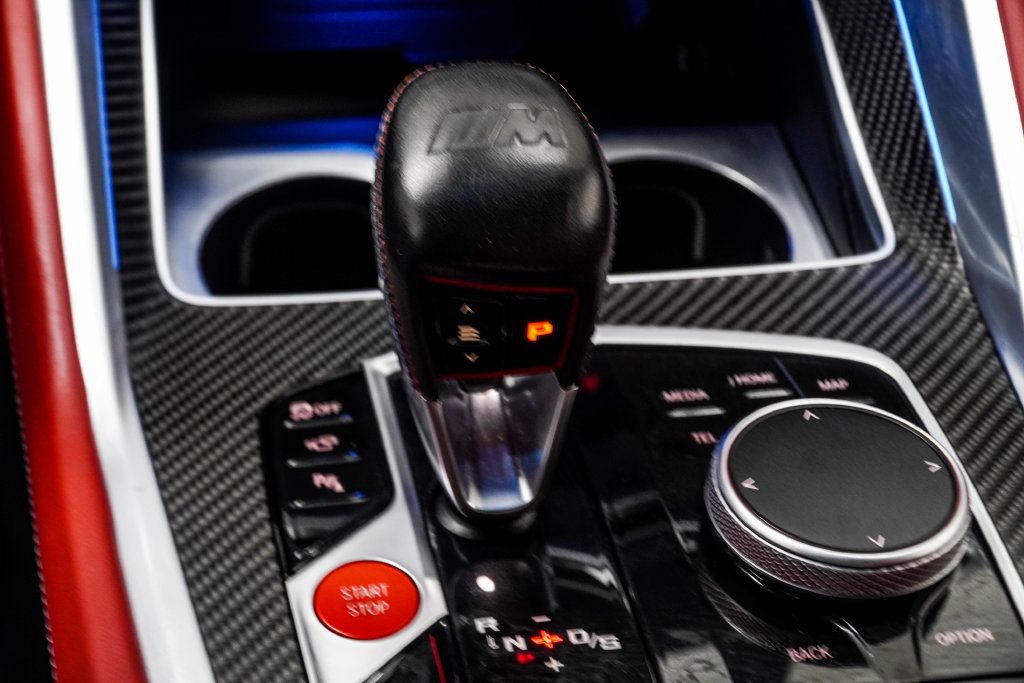 BMW XM photo 28