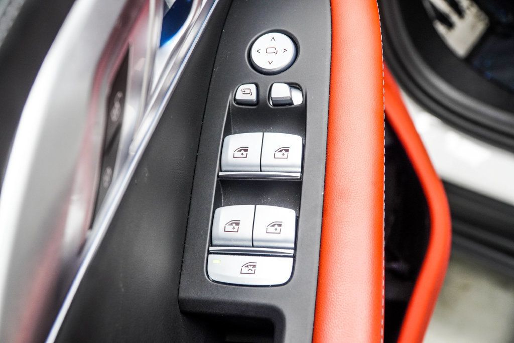 BMW XM photo 46