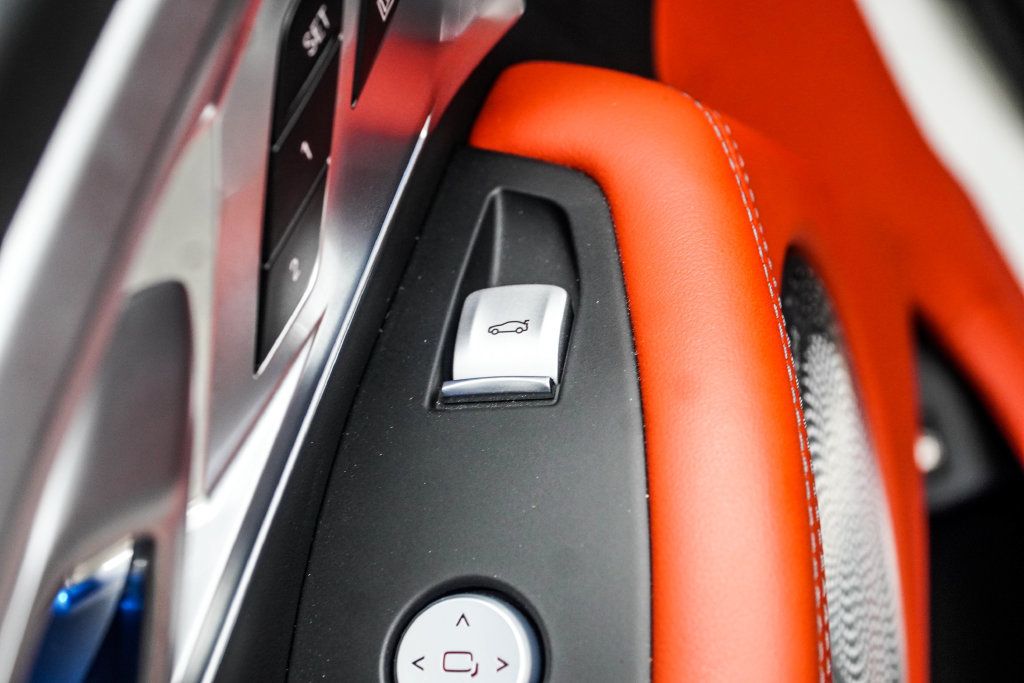 BMW XM photo 47