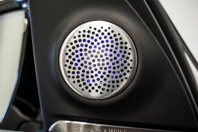 2023 BMW XM Sports Activity Vehicle - 22955504 - 25