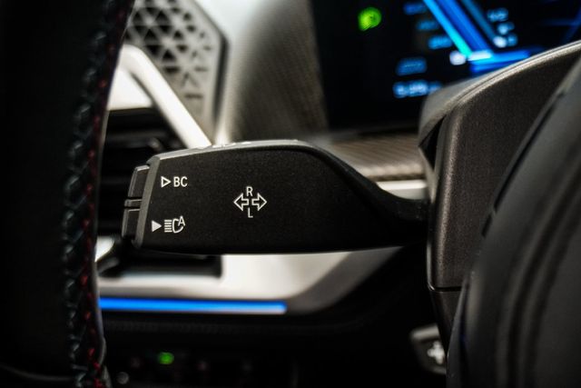 2023 BMW XM Sports Activity Vehicle - 23085519 - 19