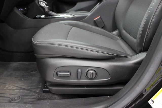 2023 Buick Encore GX Preferred - 23078108 - 31