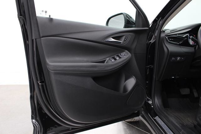 2023 Buick Encore GX Preferred - 23078108 - 33