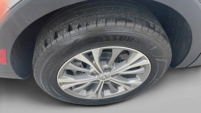 2023 Buick Envision FWD 4dr Preferred - 23020799 - 3