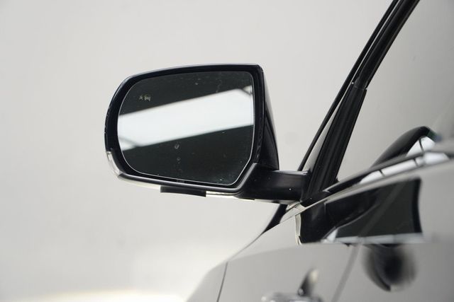 2023 Cadillac CT4-V 4dr Sedan - 23009359 - 13