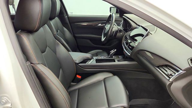 2023 Cadillac CT5 Sport RWD w/ Onyx Pkg, Ultraview Sunroof & Brembo Brakes - 23099951 - 23