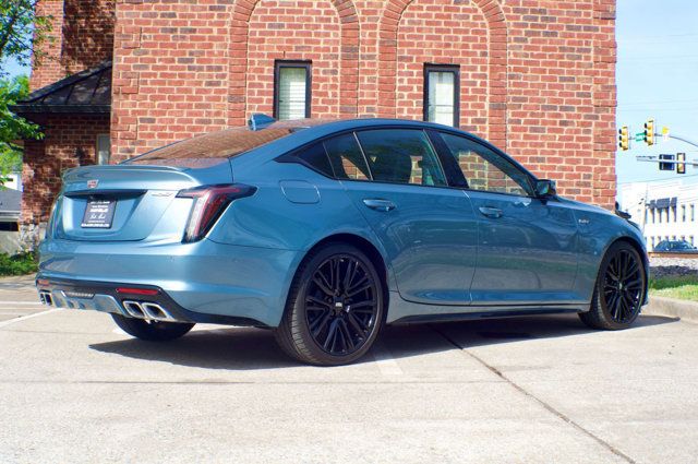 2023 Cadillac CT5-V CT5-V/PremiumPkg/HeadsUpDisplay/ClimatePkg/BlindZoneAlert/NAV - 23004880 - 4