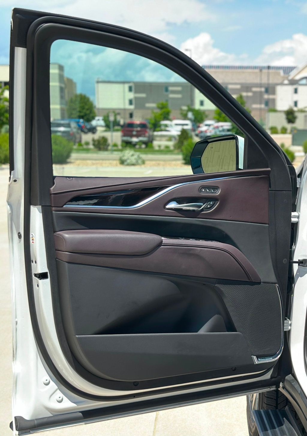2023 Cadillac Escalade Sport Platinum photo 10