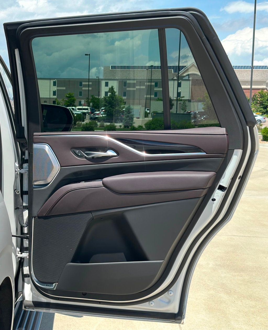 2023 Cadillac Escalade Sport Platinum photo 13