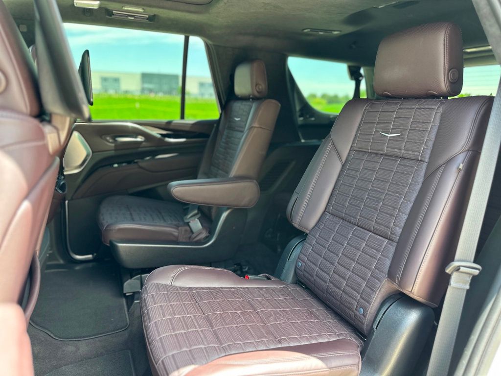 2023 Cadillac Escalade Sport Platinum photo 16