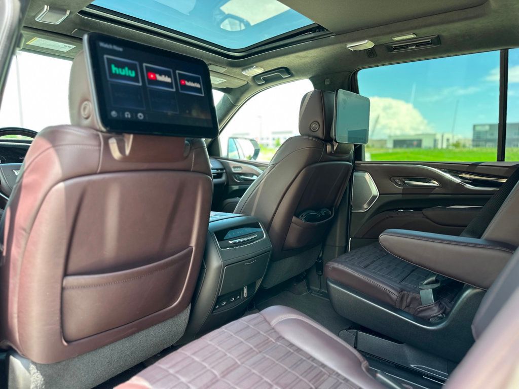 2023 Cadillac Escalade Sport Platinum photo 17