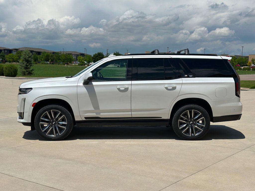 2023 Cadillac Escalade Sport Platinum photo 2