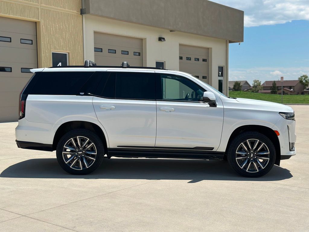 2023 Cadillac Escalade Sport Platinum photo 6