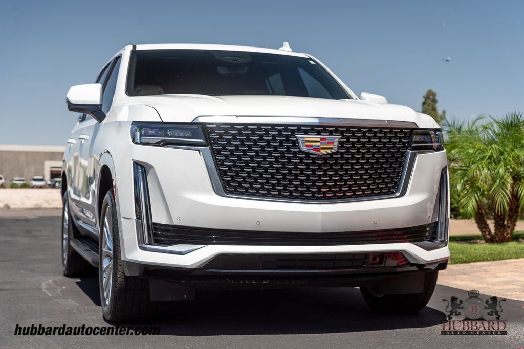 2023 Cadillac Escalade Premium Luxury photo 11