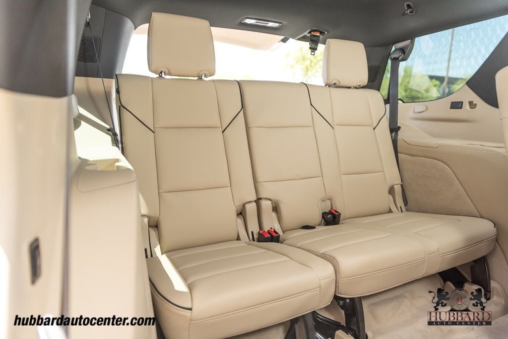 2023 Cadillac Escalade Premium Luxury photo 28