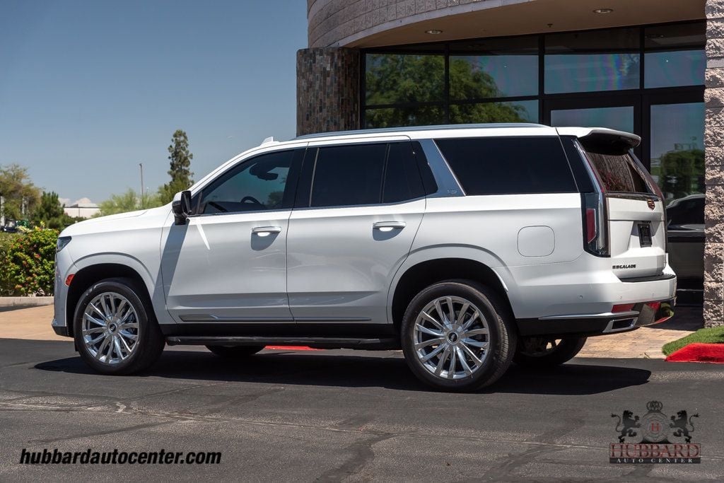 2023 Cadillac Escalade Premium Luxury photo 5