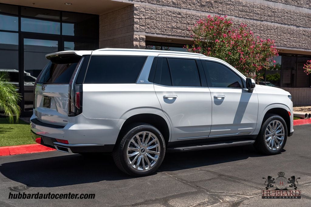 2023 Cadillac Escalade Premium Luxury photo 7