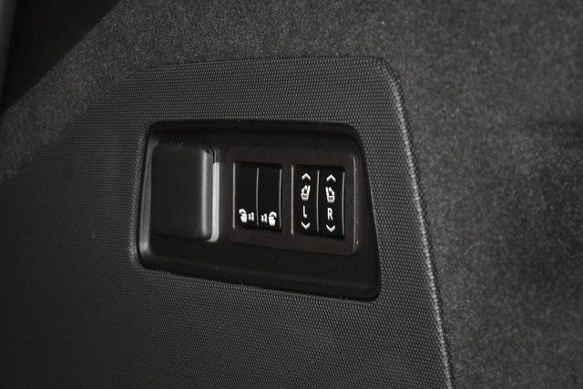 2023 Cadillac Escalade 4WD 4dr Premium Luxury - 22870193 - 25