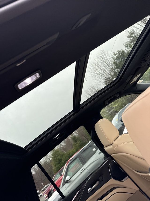 2023 Cadillac Escalade 4WD 4dr Premium Luxury - 22956242 - 11