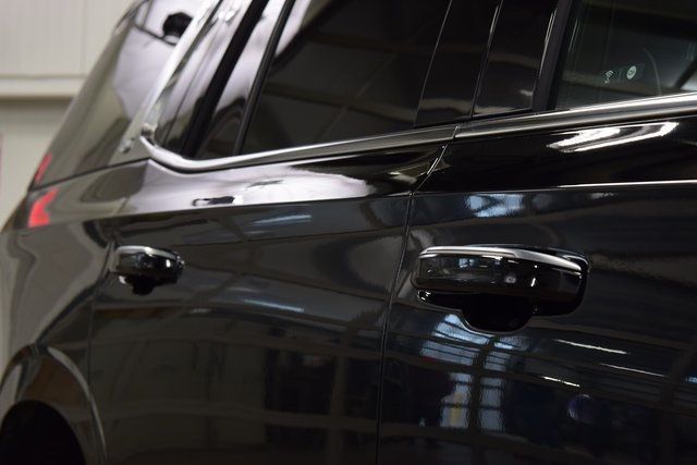 2023 Cadillac Escalade 4WD 4dr Premium Luxury - 22959990 - 16