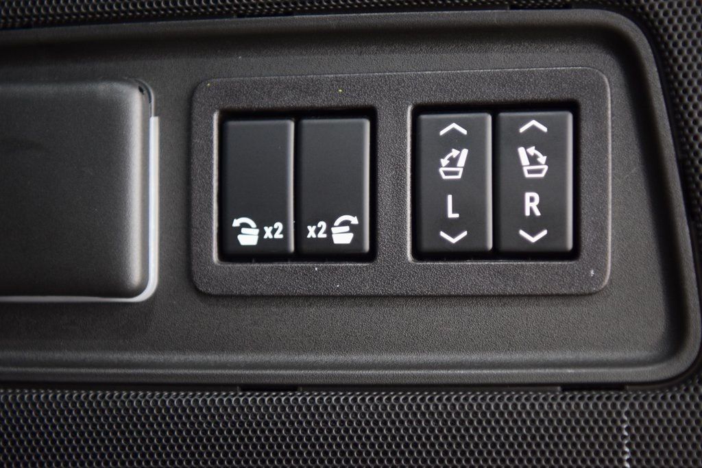 2023 Cadillac Escalade 4WD 4dr Premium Luxury - 22981691 - 25