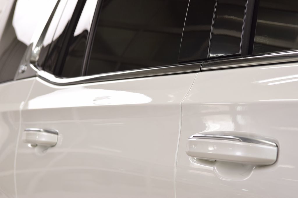 2023 Cadillac Escalade 4WD 4dr Premium Luxury - 22997612 - 16