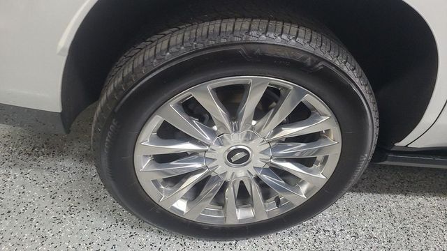 2023 Cadillac Escalade 4WD 4dr Premium Luxury - 22997612 - 19