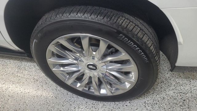 2023 Cadillac Escalade 4WD 4dr Premium Luxury - 22997612 - 20