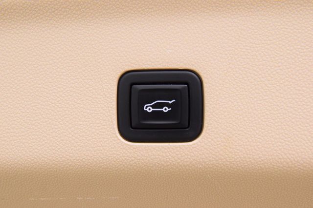 2023 Cadillac Escalade 4WD 4dr Premium Luxury - 22997612 - 26