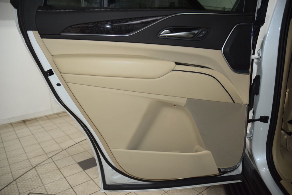 2023 Cadillac Escalade 4WD 4dr Premium Luxury - 22997612 - 45