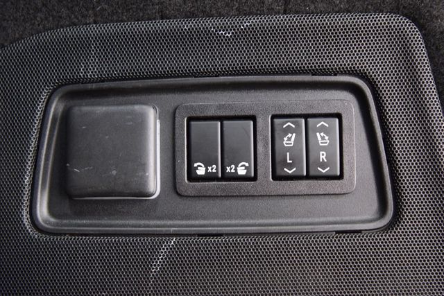 2023 Cadillac Escalade 4WD 4dr Premium Luxury - 23021313 - 25