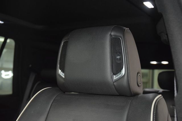 2023 Cadillac Escalade 4WD 4dr Premium Luxury - 23021313 - 40