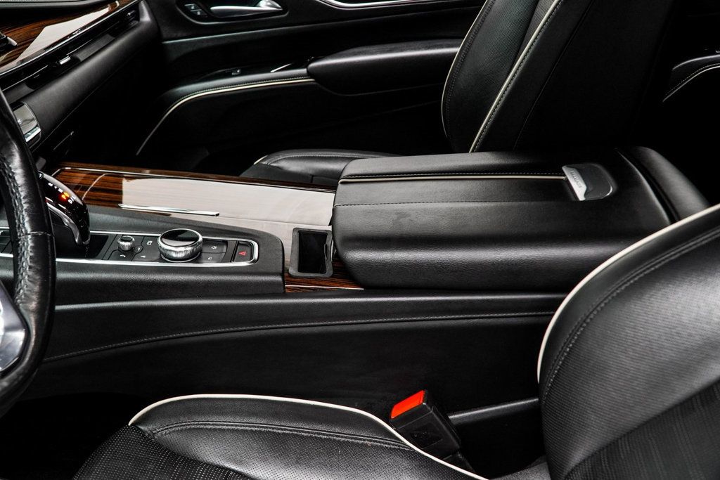 2023 Cadillac Escalade Premium Luxury photo 15