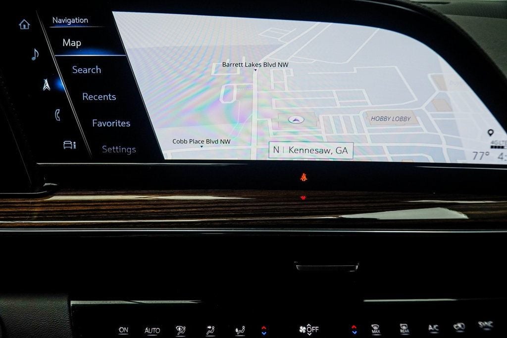 2023 Cadillac Escalade Premium Luxury photo 21