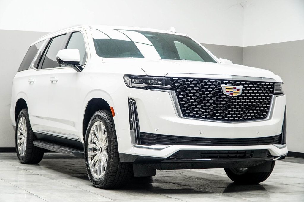 2023 Cadillac Escalade Premium Luxury photo 2