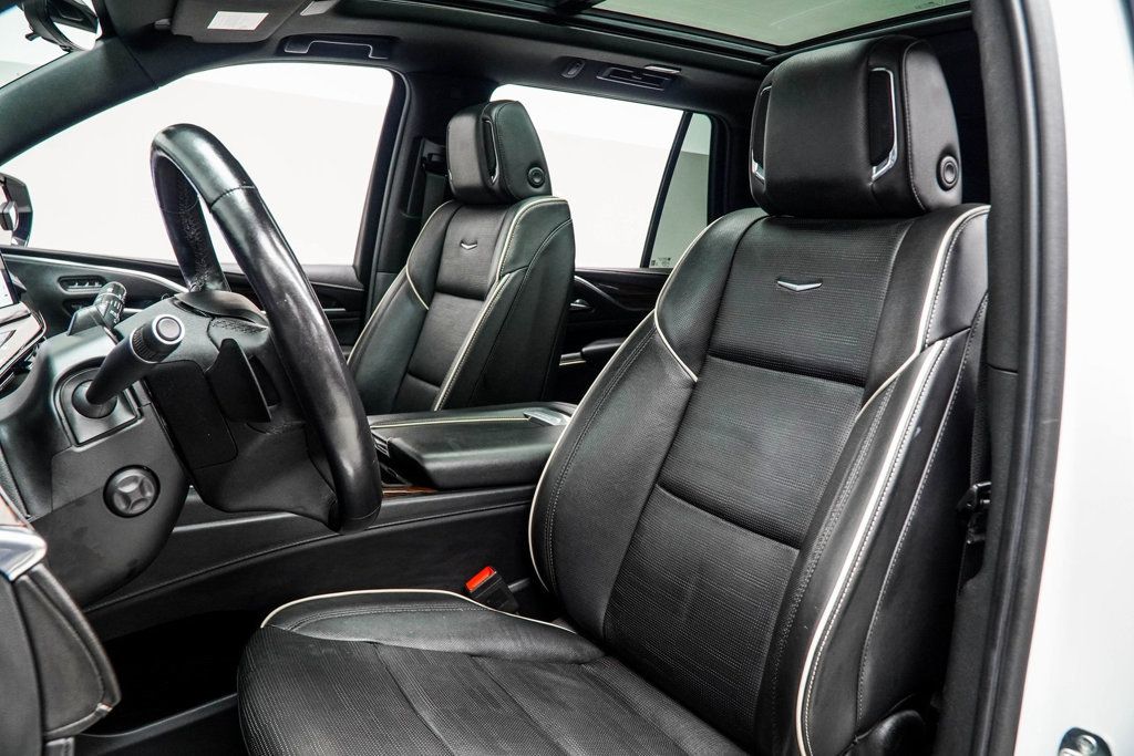 2023 Cadillac Escalade Premium Luxury photo 35