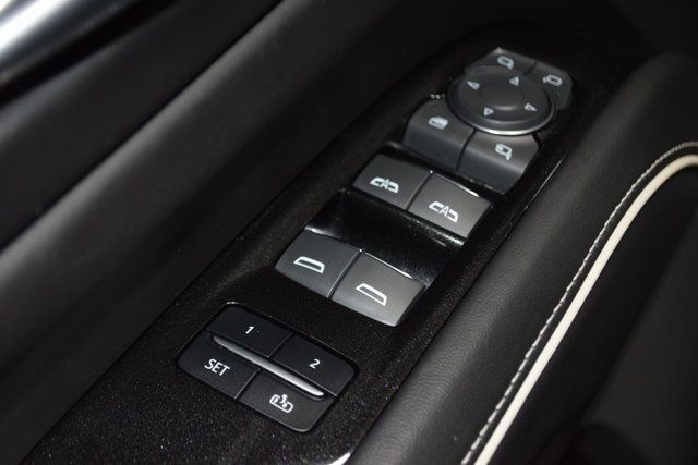 2023 Cadillac Escalade 4WD 4dr Premium Luxury Platinum - 22889687 - 50